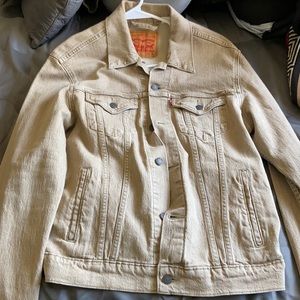 Medium Levi’s gold/brown denim jacket